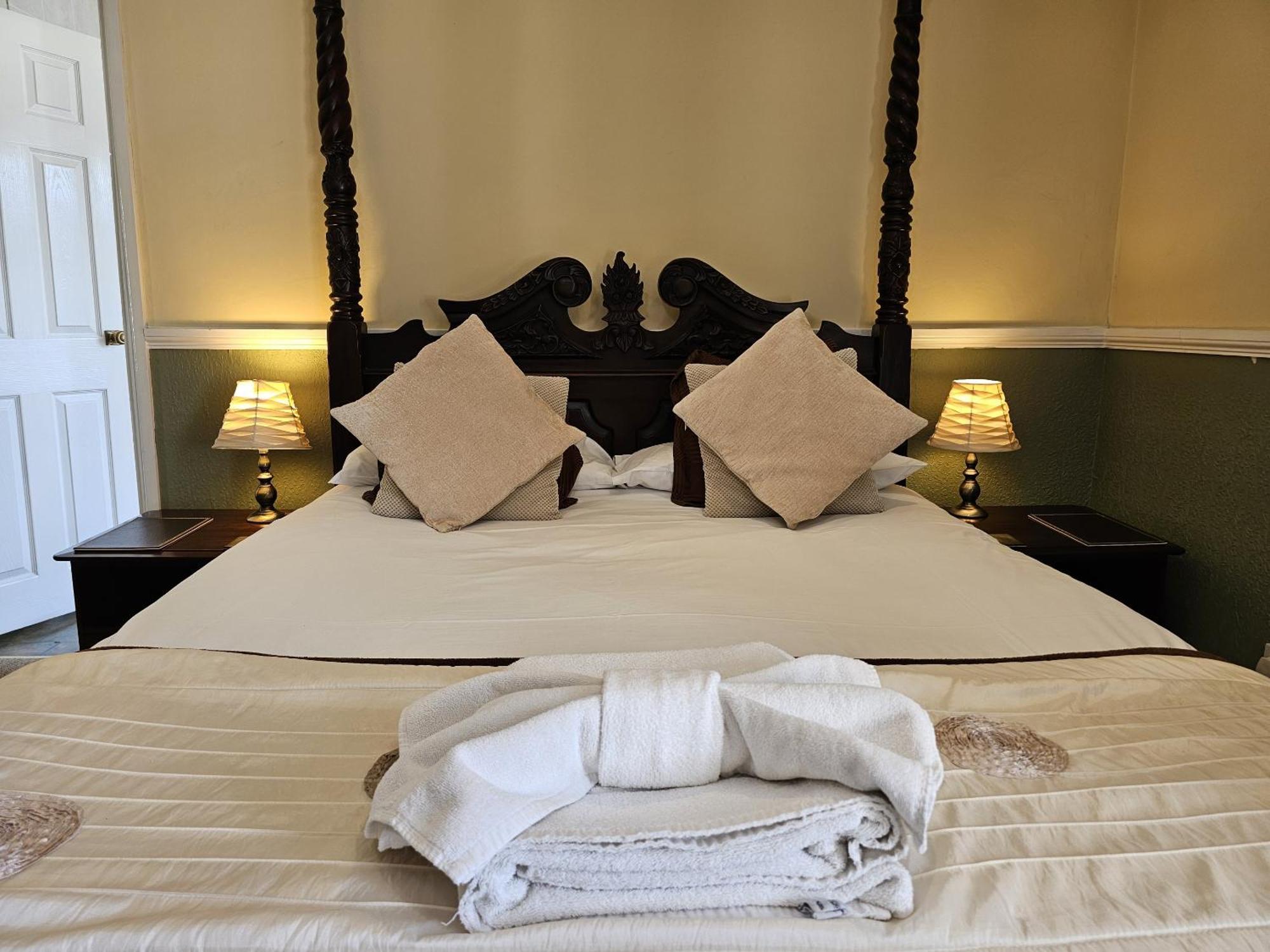 Simonsbath House Hotel Room photo